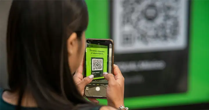 Call any Phone Number by Scanning a QR Code With Your Phone Camera